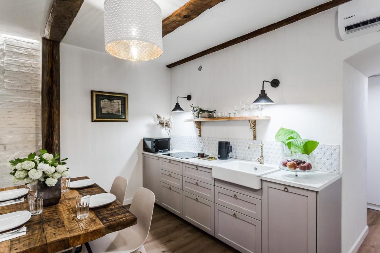 Uroczy Apartament Lazienna 5/4 Stary Toruń エクステリア 写真